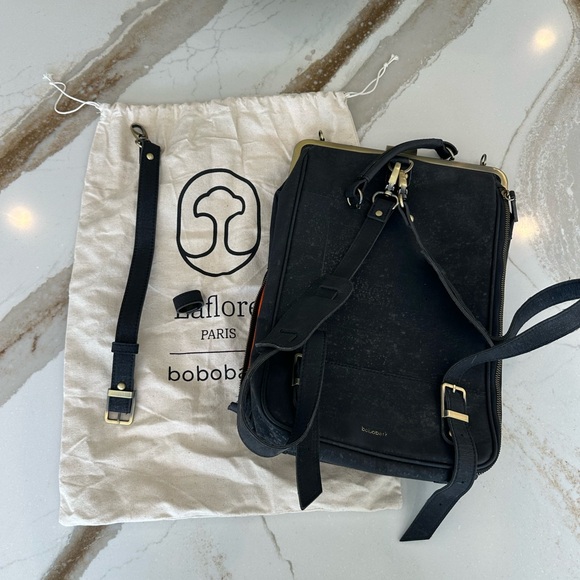 La Flore Bobobark original with backpack straps, one single strap, and dust bag - Picture 1 of 4